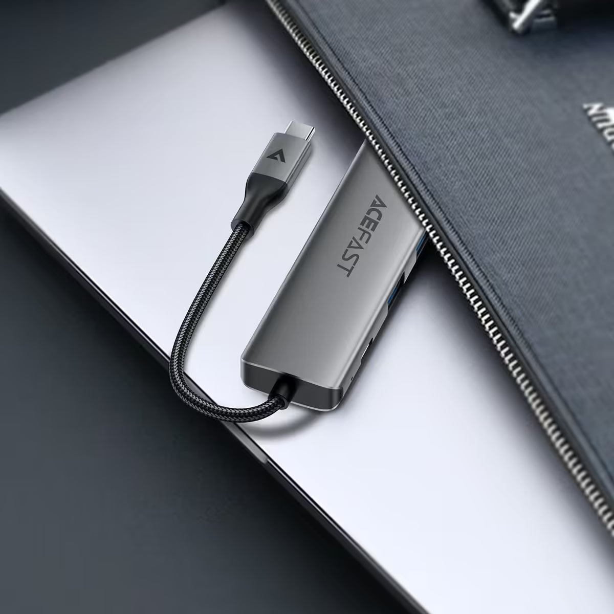 ACEFAST USB-C Docking Station 6-in-1 J18
